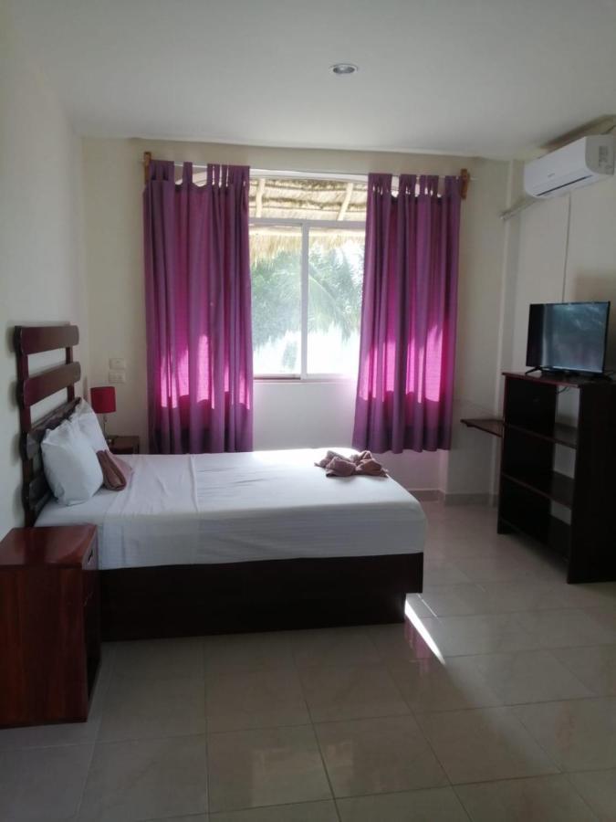 Porto Coral Hotel & Suites Τσετουμάλ Εξωτερικό φωτογραφία