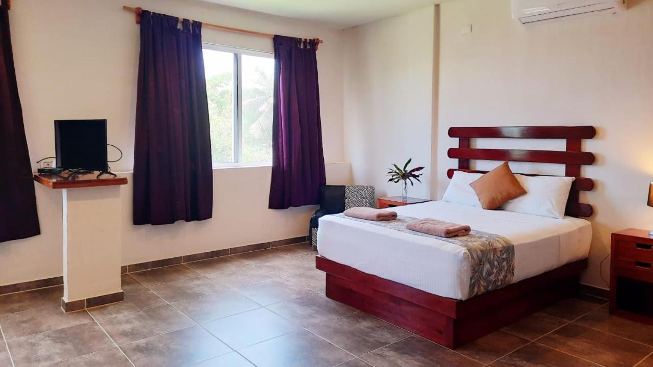 Porto Coral Hotel & Suites Τσετουμάλ Εξωτερικό φωτογραφία
